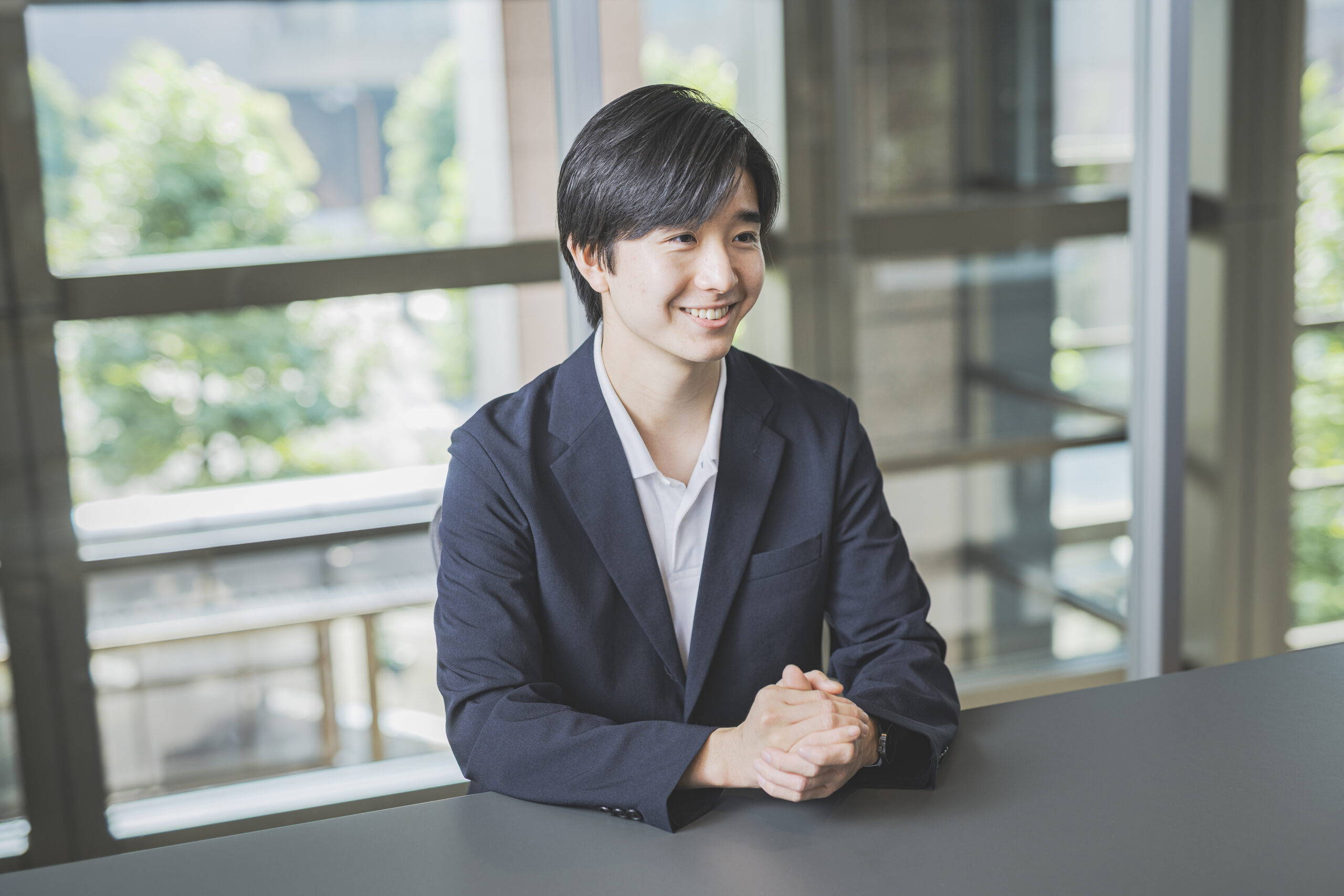 インタビューの様子